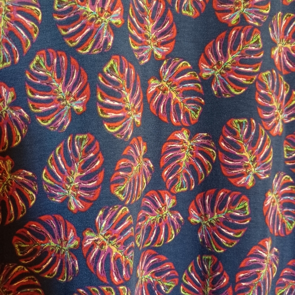 Lularoe Carly NEW with tags - Picture 4 of 4